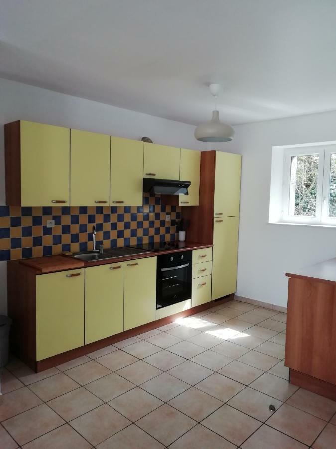 Gite Le Moulin Saint-Vaast-sur-Seulles Exteriör bild